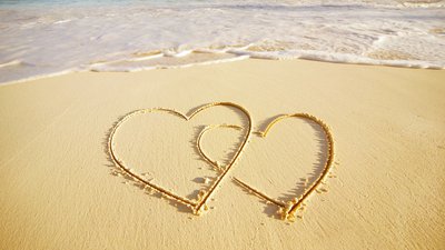 浪漫婚礼请柬 邀请函范文